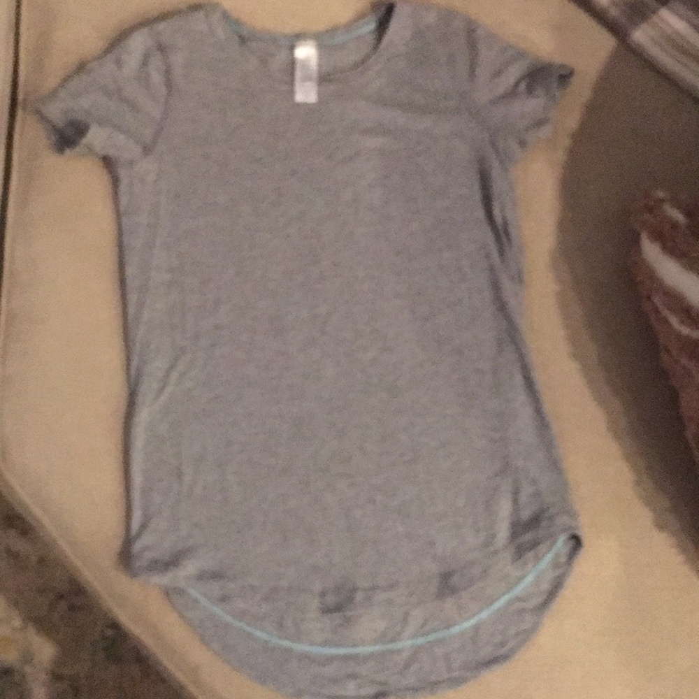 Girls tshirt